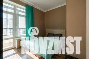 1-к квартира, посуточно, 37м2, 4/10 этаж