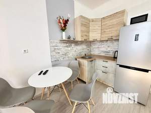 Студия квартира, посуточно, 34м2, 19/25 этаж