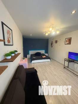 1-к квартира, посуточно, 35м2, 6/10 этаж