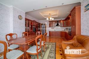 3-к квартира, на длительный срок, 122м2, 3/4 этаж