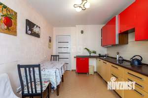 3-к квартира, вторичка, 82м2, 10/15 этаж
