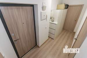 Студия квартира, вторичка, 32м2, 3/25 этаж