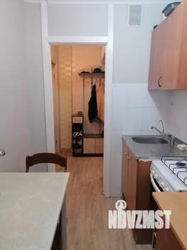 2-к квартира, вторичка, 43м2, 1/9 этаж