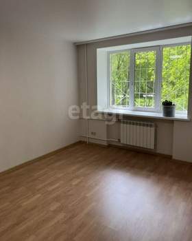 2-к квартира, вторичка, 43м2, 1/5 этаж