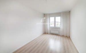 2-к квартира, вторичка, 53м2, 3/5 этаж