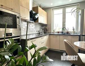 2-к квартира, вторичка, 61м2, 12/16 этаж