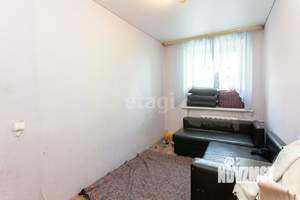 2-к квартира, вторичка, 43м2, 1/4 этаж