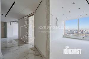 4-к квартира, вторичка, 154м2, 18/52 этаж