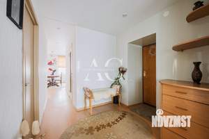 2-к квартира, вторичка, 60м2, 9/9 этаж