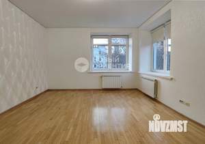 4-к квартира, вторичка, 140м2, 2/10 этаж