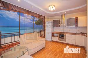 3-к квартира, вторичка, 122м2, 7/17 этаж