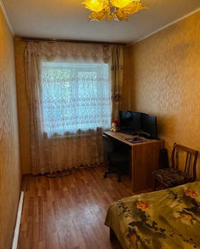 2-к квартира, вторичка, 39м2, 1/4 этаж