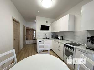 3-к квартира, вторичка, 65м2, 10/18 этаж