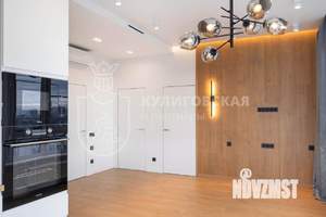 4-к квартира, вторичка, 93м2, 17/23 этаж