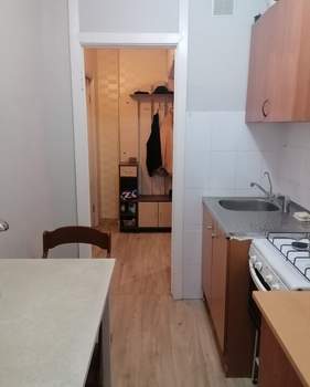 2-к квартира, вторичка, 42м2, 1/9 этаж