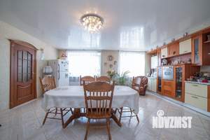 5-к квартира, вторичка, 202м2, 8/9 этаж