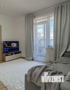 3-к квартира, вторичка, 65м2, 10/18 этаж