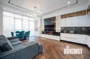 4-к квартира, вторичка, 143м2, 4/10 этаж