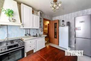 2-к квартира, вторичка, 58м2, 1/5 этаж