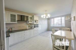 3-к квартира, вторичка, 71м2, 2/27 этаж