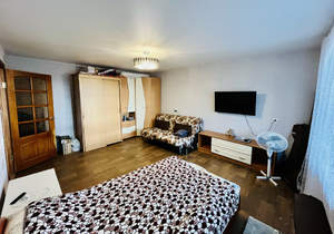 2-к квартира, вторичка, 43м2, 8/9 этаж