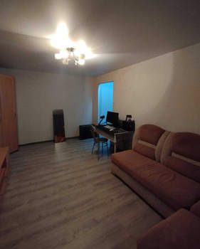 2-к квартира, вторичка, 43м2, 1/9 этаж