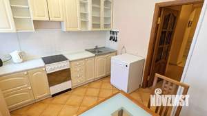 3-к квартира, вторичка, 84м2, 1/9 этаж