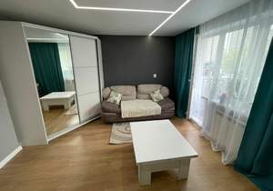 2-к квартира, вторичка, 42м2, 3/5 этаж