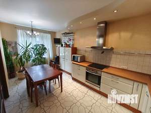 3-к квартира, вторичка, 121м2, 3/8 этаж