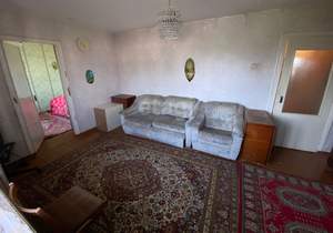 3-к квартира, вторичка, 54м2, 8/9 этаж