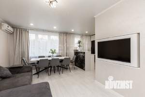 2-к квартира, вторичка, 100м2, 4/10 этаж