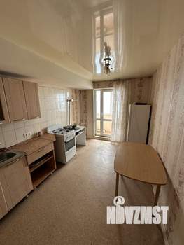 2-к квартира, вторичка, 57м2, 1/10 этаж