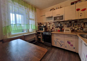 4-к квартира, вторичка, 83м2, 3/16 этаж