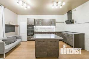 2-к квартира, вторичка, 66м2, 2/27 этаж