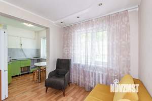 2-к квартира, вторичка, 39м2, 1/5 этаж