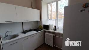 2-к квартира, вторичка, 40м2, 1/4 этаж