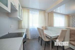 2-к квартира, вторичка, 62м2, 4/10 этаж