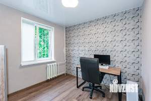 4-к квартира, вторичка, 68м2, 1/5 этаж