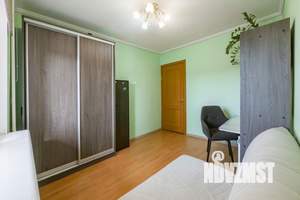 2-к квартира, вторичка, 42м2, 8/9 этаж