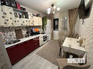 2-к квартира, вторичка, 61м2, 13/16 этаж