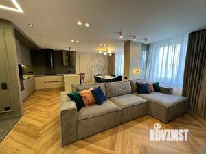 3-к квартира, вторичка, 81м2, 4/33 этаж