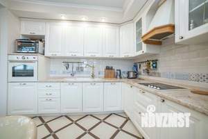 2-к квартира, вторичка, 68м2, 13/23 этаж