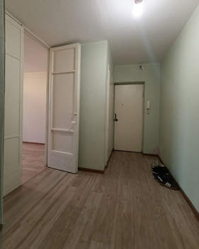 33-к квартира, вторичка, 64м2, 4/9 этаж