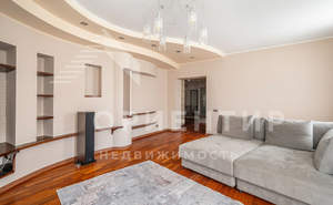 4-к квартира, вторичка, 163м2, 6/10 этаж