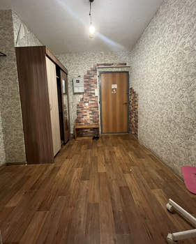 1-к квартира, вторичка, 42м2, 1/10 этаж