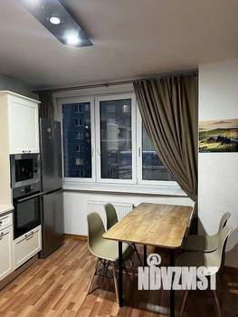 2-к квартира, вторичка, 63м2, 10/28 этаж