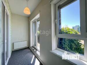 2-к квартира, вторичка, 61м2, 1/5 этаж