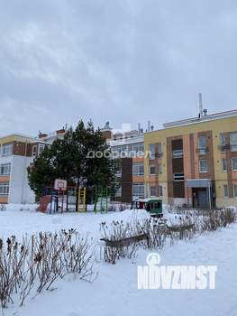 2-к квартира, вторичка, 60м2, 1/3 этаж