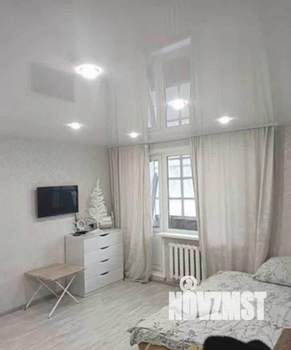 2-к квартира, вторичка, 43м2, 1/9 этаж