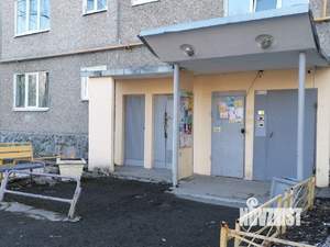 3-к квартира, вторичка, 58м2, 8/9 этаж